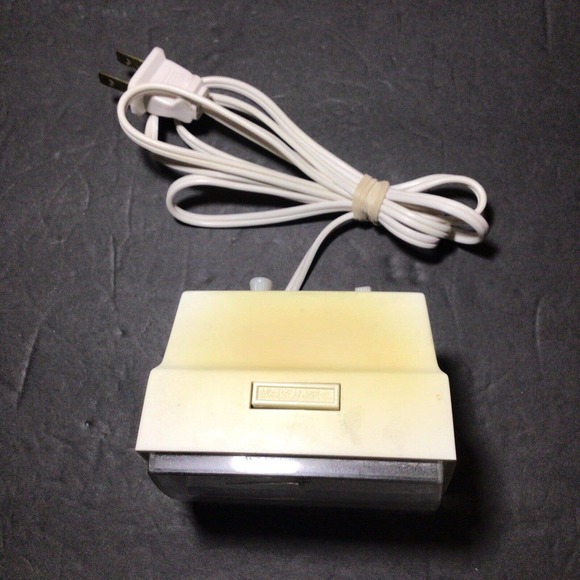 Vintage Westclox DIALITE Electric Alarm Clock Model 22090-22540 Made in USA M2 - Picture 7 of 10